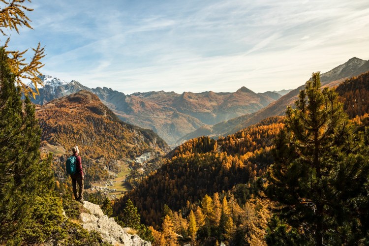 A person hiking on a scenic route. We take a look at how some hikers are turning to AI for routes and directions.